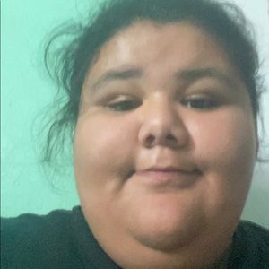 Meet your Posher, Carolina